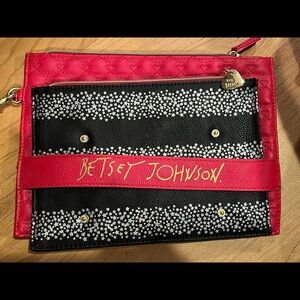 Betsy Johnson NWOT makeup bag/clutch